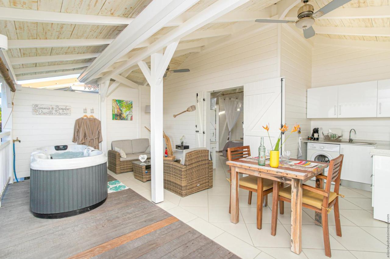 Bungalow Vanille Pacane - Vue Mer Avec Spa Prive Les Trois-Ilets Exteriör bild