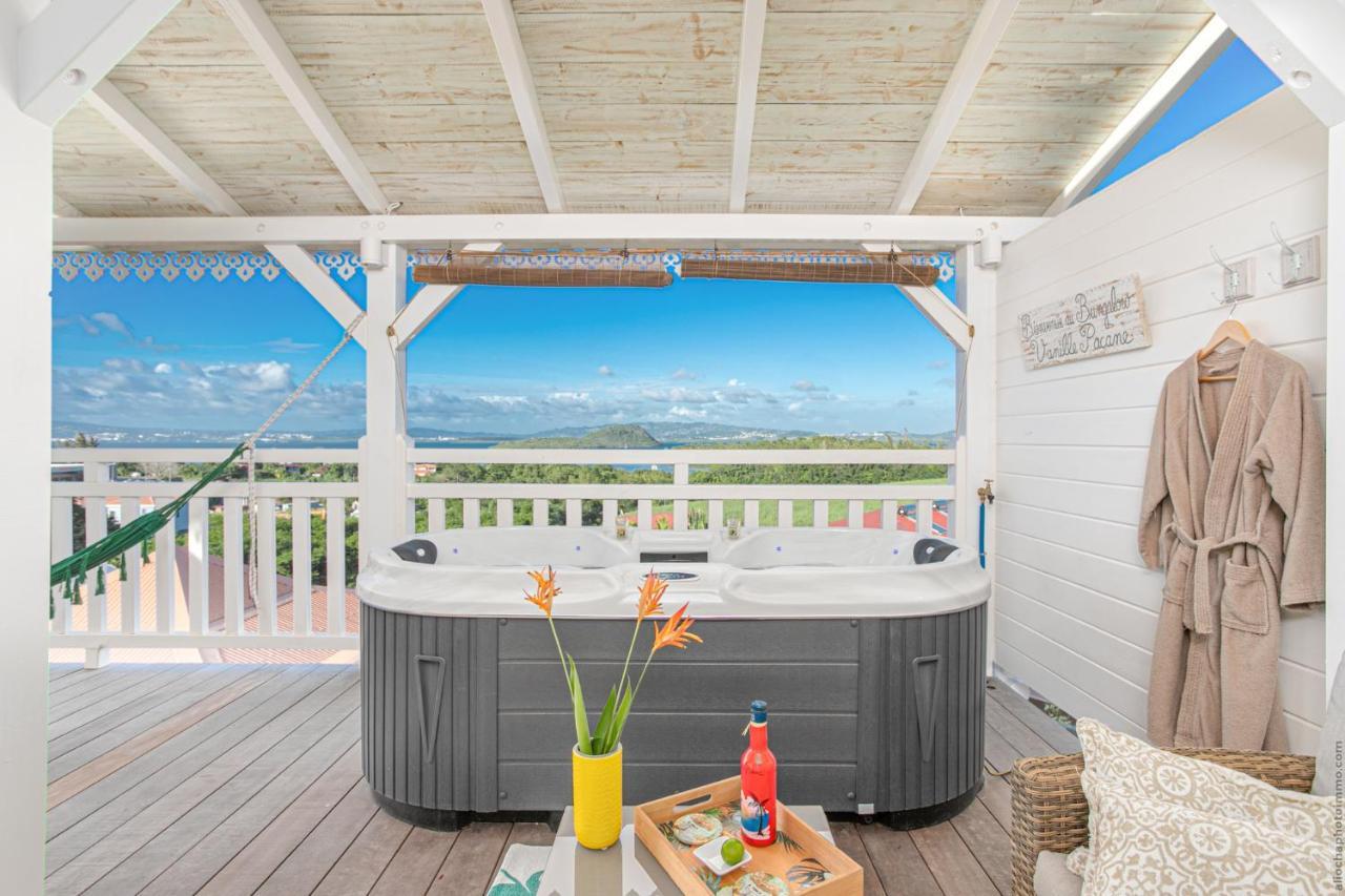 Bungalow Vanille Pacane - Vue Mer Avec Spa Prive Les Trois-Ilets Exteriör bild