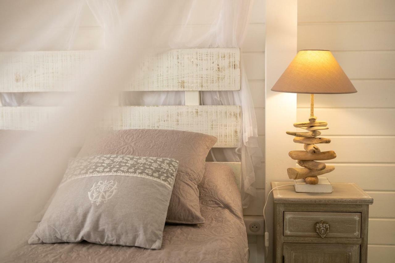 Bungalow Vanille Pacane - Vue Mer Avec Spa Prive Les Trois-Ilets Exteriör bild